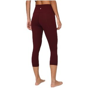 Lululemon Wunder Under Crop (High-Rise) *Full-On Luxtreme 21" Garnet Size 4